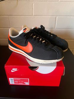 Nike Cortez size 10