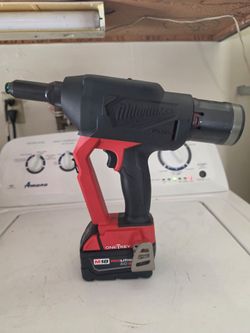 Milwaukee Rivet Gun with M18 battery.