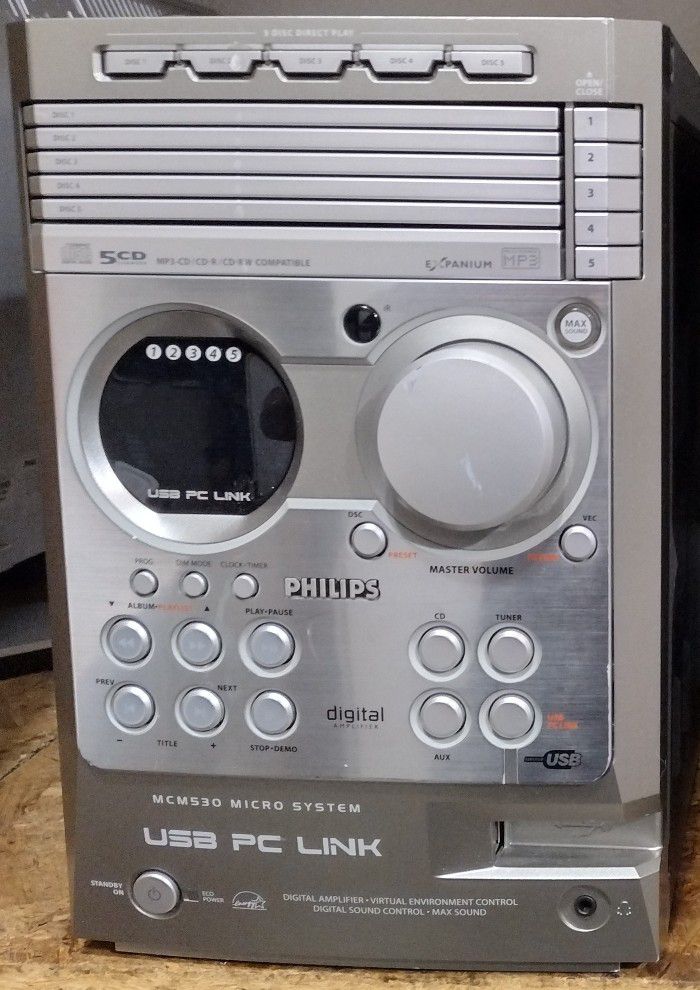 Phillips 5 CD Changer Micro System. 