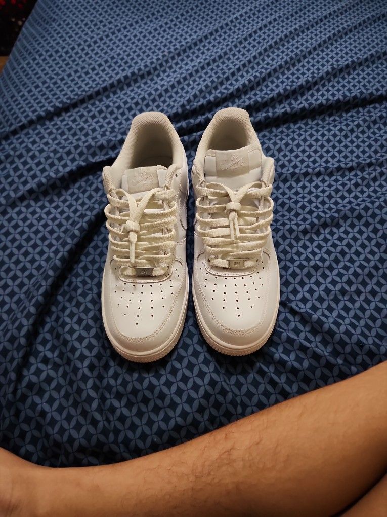 Air Force 1 white size 8