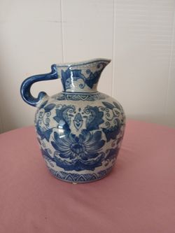 Chinese Blue/White Porcelain Crackled Pitcher