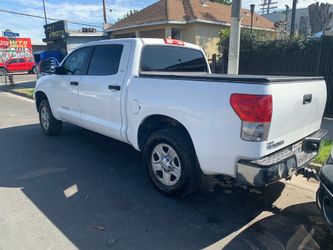 Toyota tundra TRD 2009