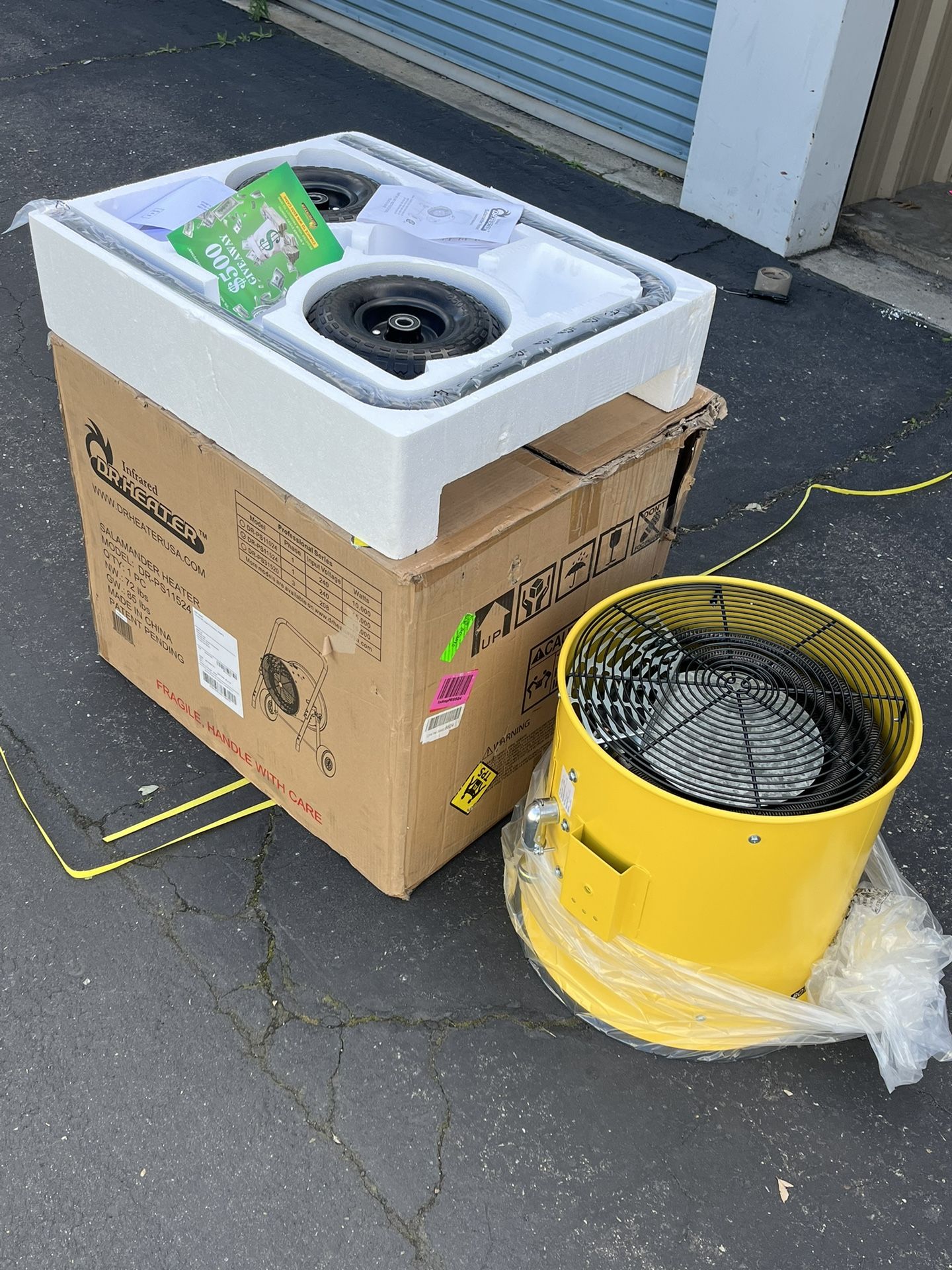 BRAND NEW ELECTRIC HEATER FOR CONSTRUCTION SITES, GARAGES , WORKSHOPS ETC  for Sale in Acampo, CA - OfferUp