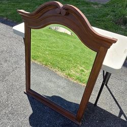 Dresser mirror