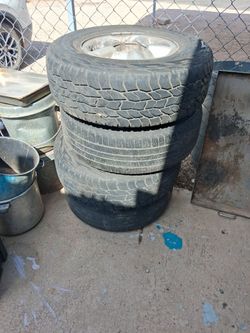 4 tires ŵ rims