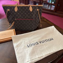 Louis Vuitton Messenger Bag for Sale in Chicago, IL - OfferUp