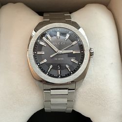 Gucci GG2570 41mm Watch (Used)