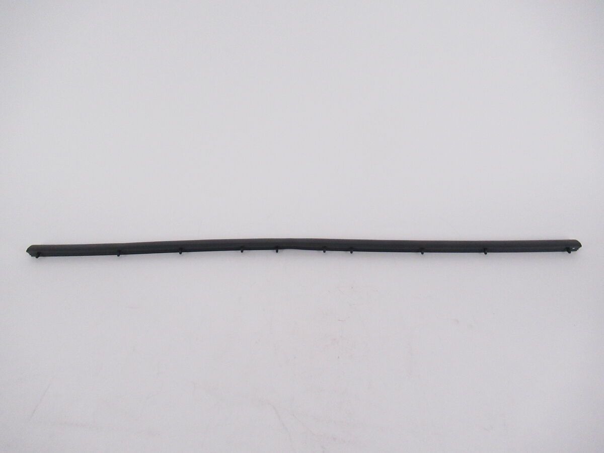 Hood To Front End Seal Assembly