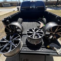 Honda Civic rims 18”