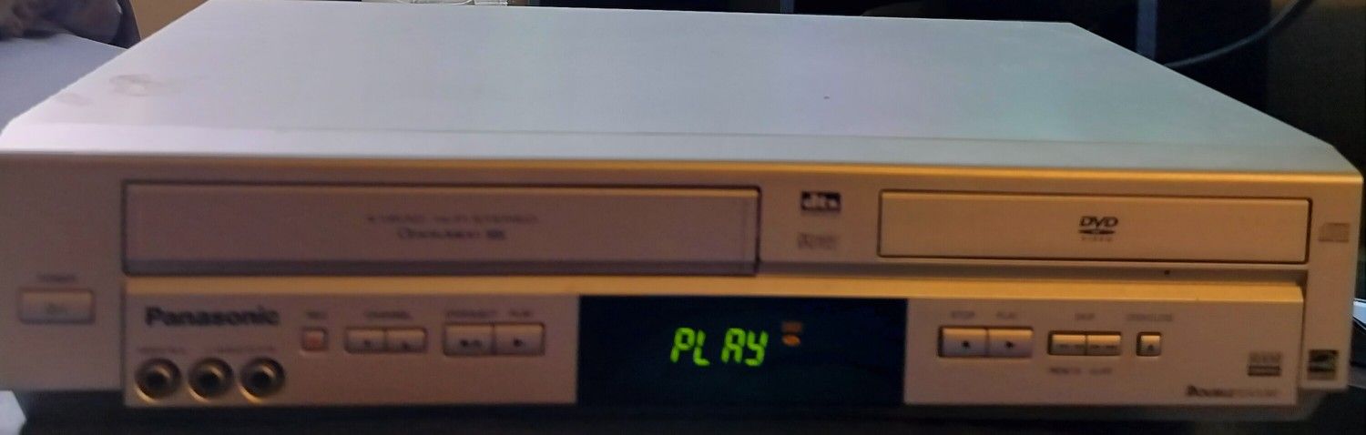 Panasonic DVD/VCR Combo