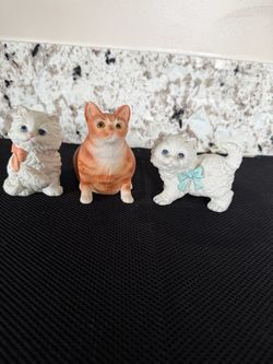 Cute Lot Of 3 Cats