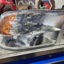 Dodge Ram Passenger Headlight Assembly