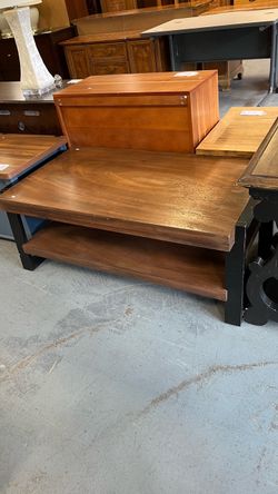 (In store) Brown coffee table