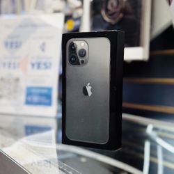 iPhone 13 Pro Max (Factory Unlocked) 