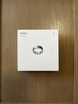 Oura Ring 4 Smart Ring Size 8 Activity Tracker, 4th Gen. Silver