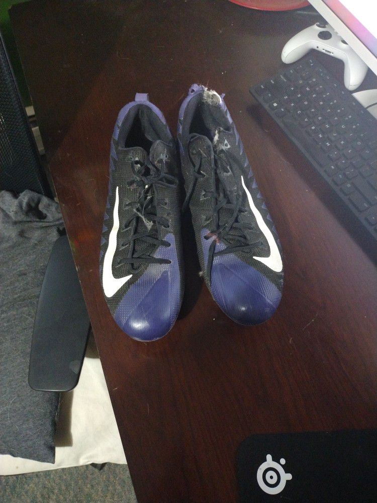 Size 14 Skill Cleats