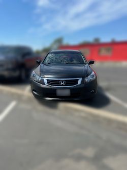 2009 Honda Accord V-6 (Read Description)