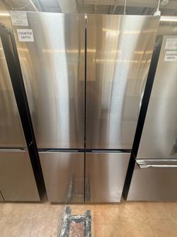 Samsung Bespoke 4-door refrigerator counter depth