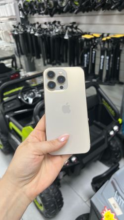iPhone 13!! 128GB unlocked! 🫶🏼✨finance for $50