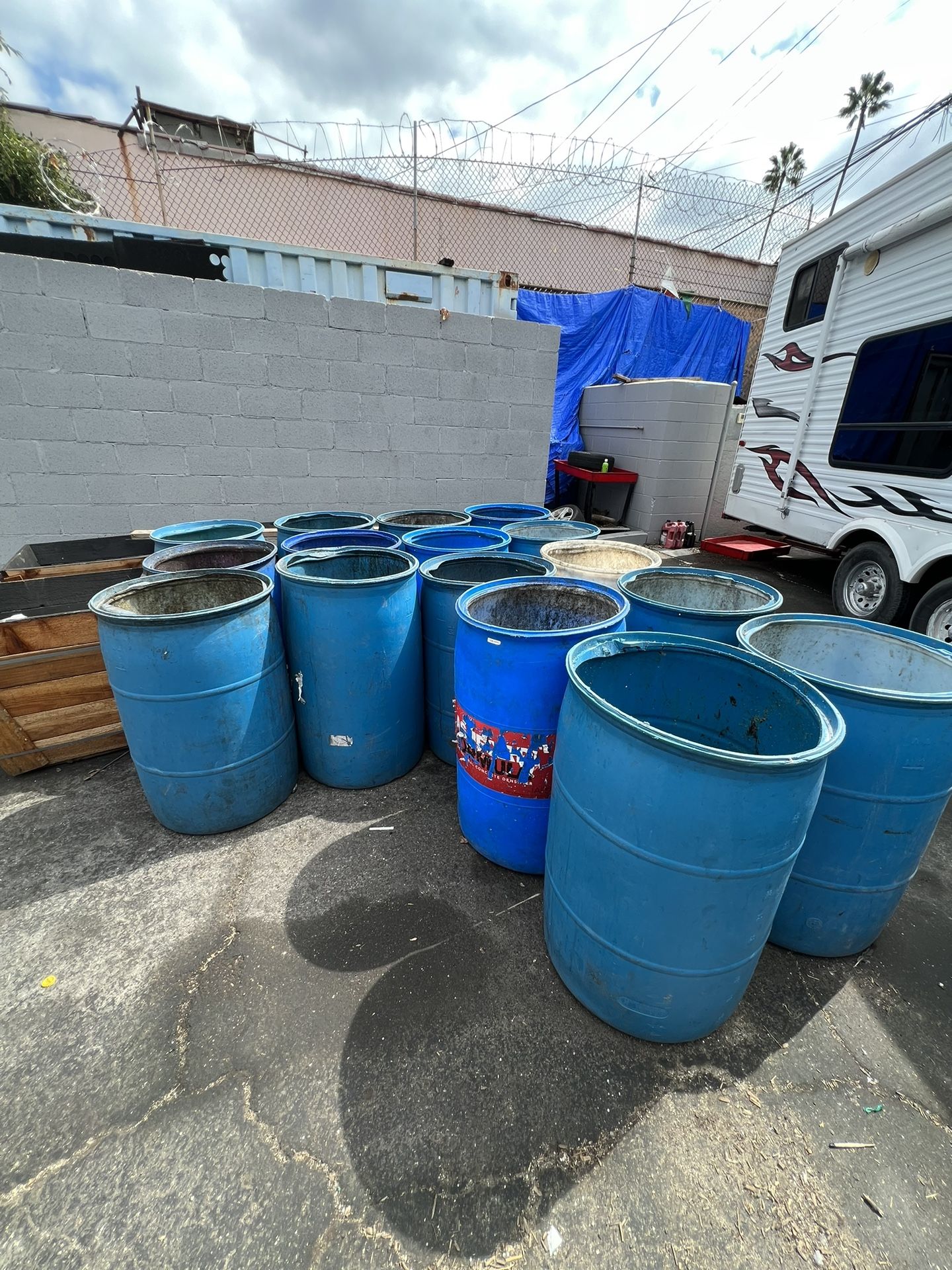 55 Gallon Blue Barrels for Sale in Los Angeles, CA OfferUp
