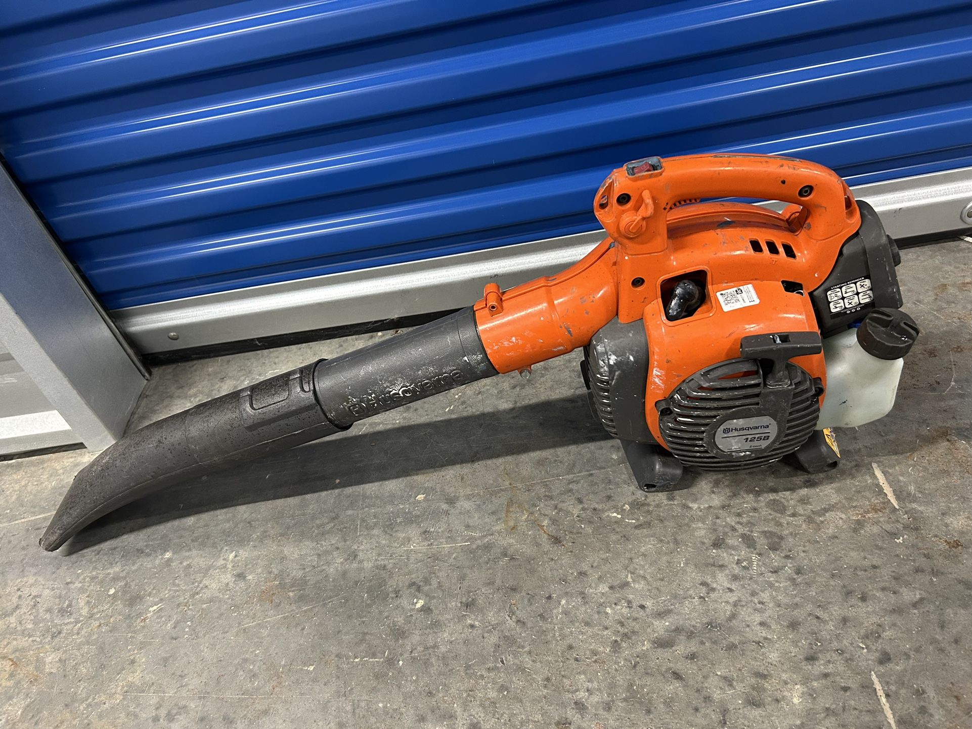 Husqvarna 125B 28-cc 2-cycle 470-CFM 170-MPH Gas Handheld Leaf Blower