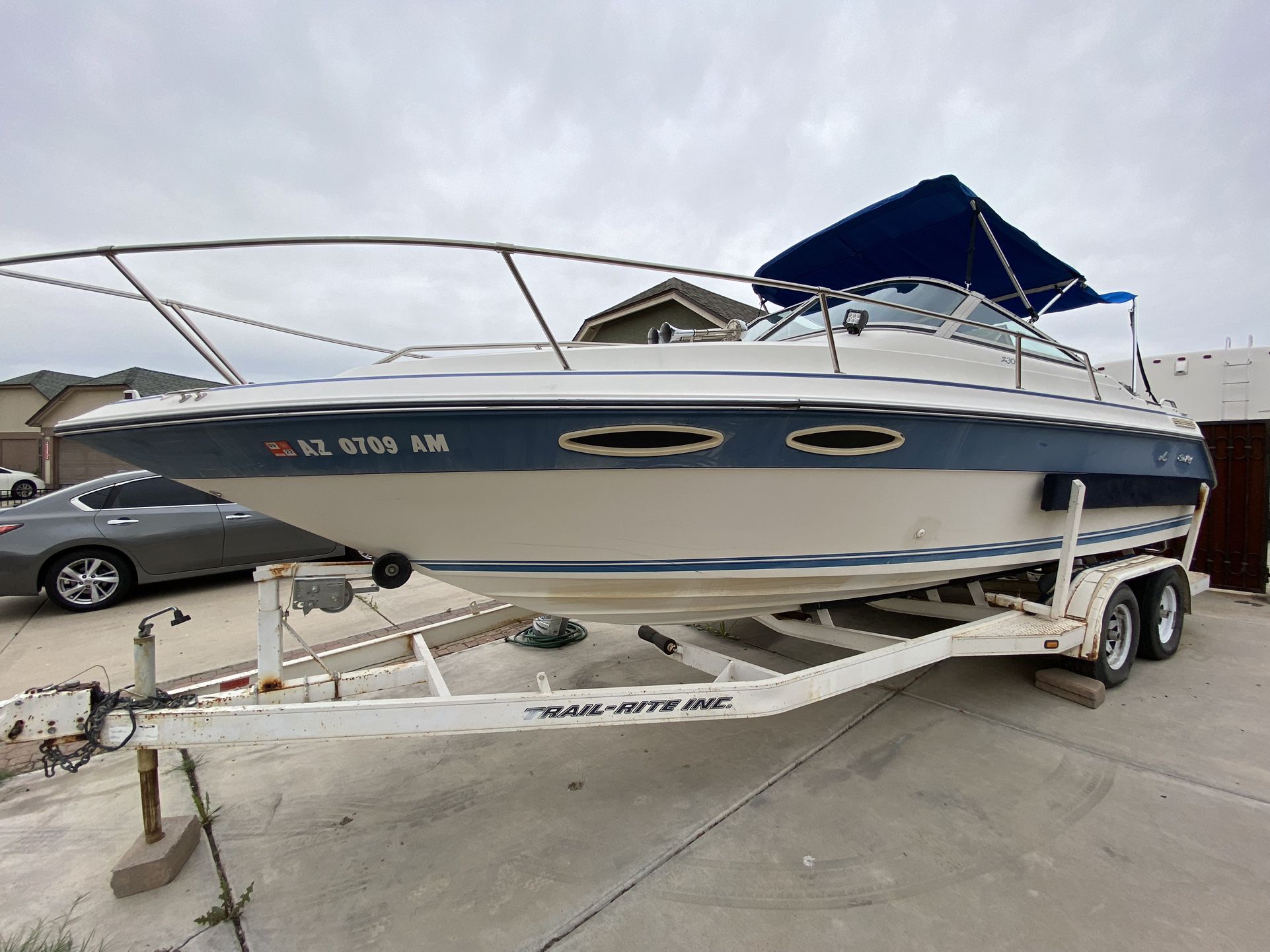 1990 Sea Ray Boat