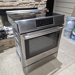 BOSCH 800 series30"  Induction Slide In Range