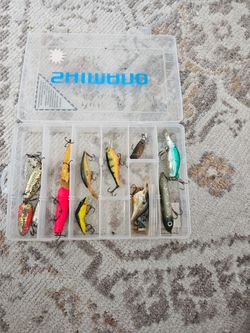 Mix lot of Vintage and modern fishing lures
