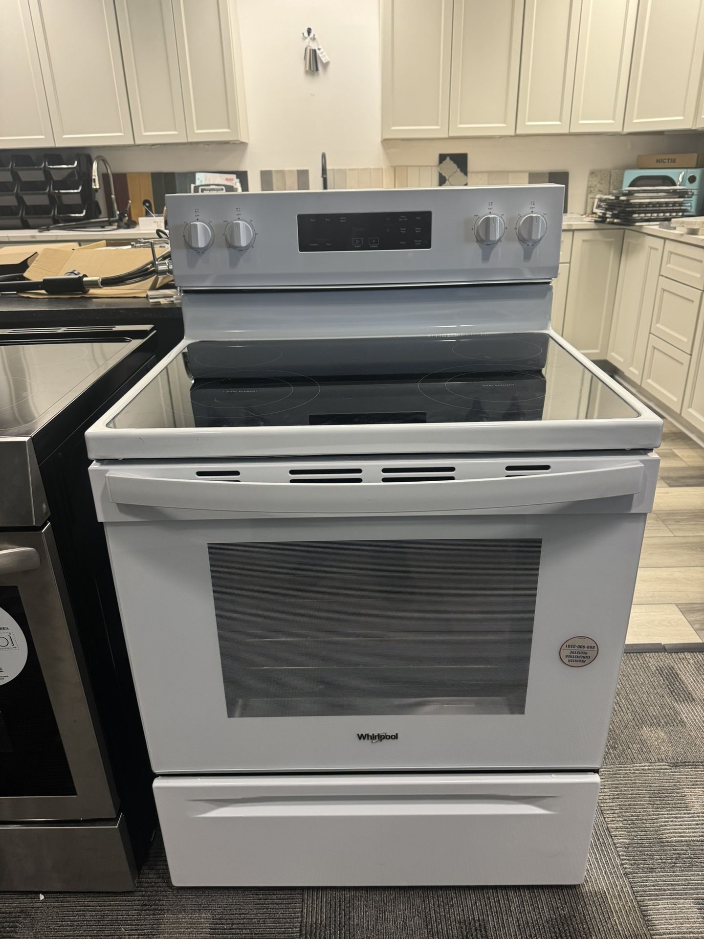 Brand New Electric Whirlpool Stove, Full Warranty