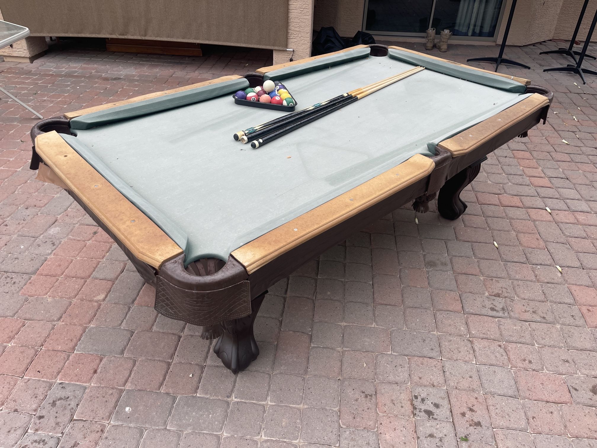Pool table