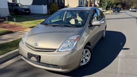 2005 Toyota Prius — 131k miles. 1 owner. 48 mpg.