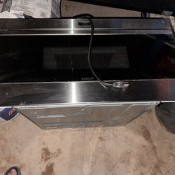 Wolf Drawer Microwave 