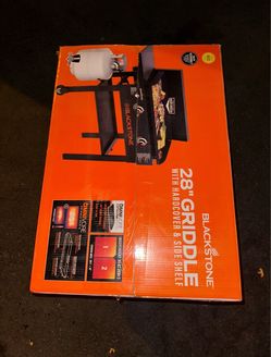 Blackstone Original Outdoor Griddle, 28 inch 2-Burner Flat Top Grill with Hard Cover, Black