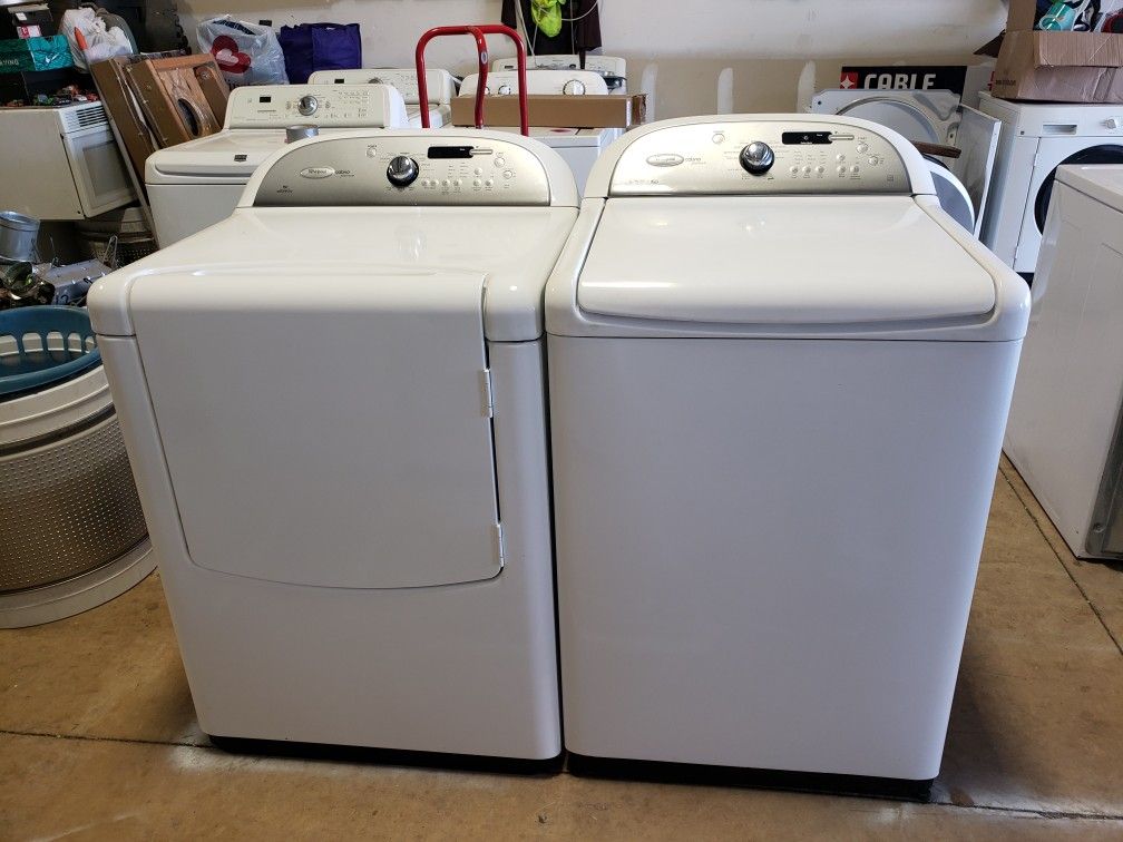 Whirlpool cabrio platinum washer and dryer set for Sale in Oklahoma