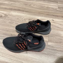 Nike Men's Run Swift Running Shoes Size 9