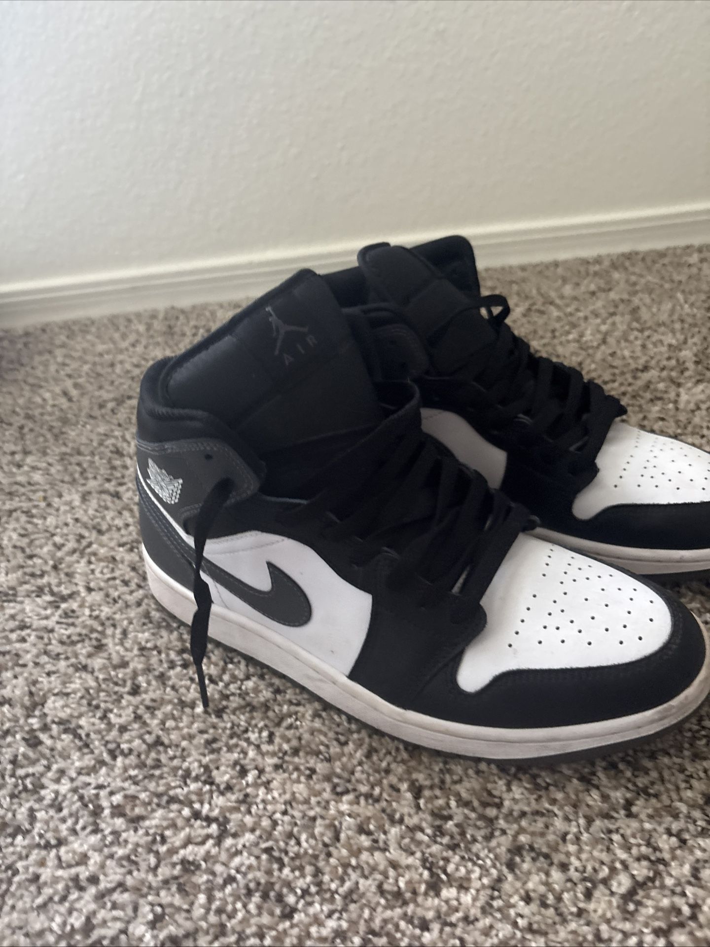 Jordan Air 1 (size 10)
