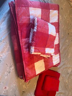 TWIN REVERSIBLE COMFORTERS
