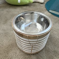 Elevated Dog Bowl – Brand New – $15