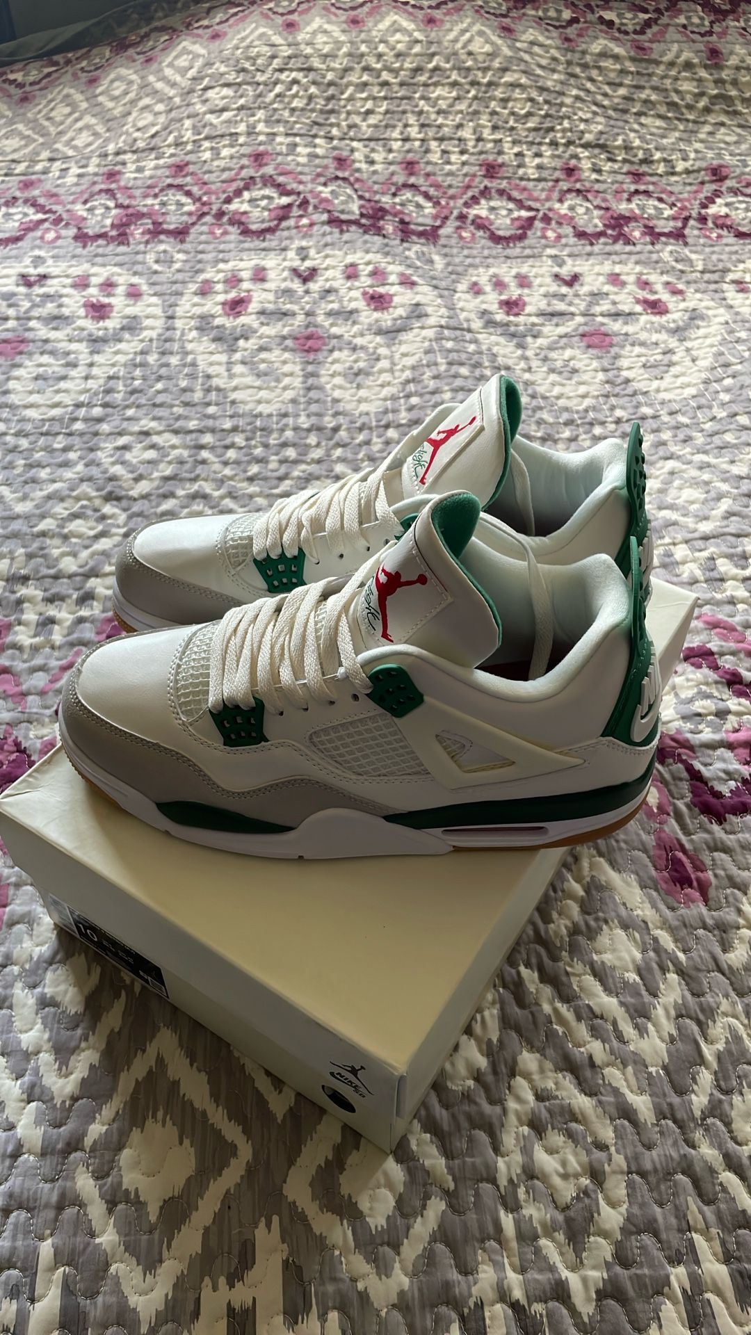 Jordan 4 Pine Green 10
