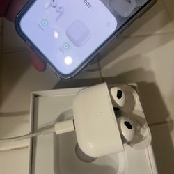 *BEST OFFER* AirPods 3 