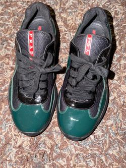 Prada Cup size 8