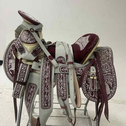 Montura Charra Con Bordados 