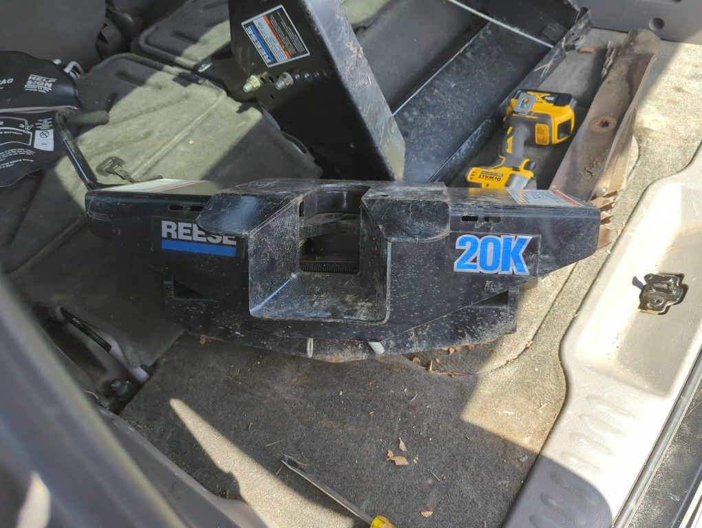 20,000 A Pound Reese Fifth Wheel Hitch