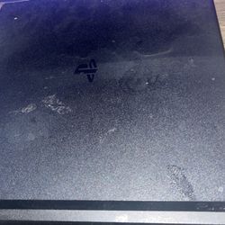 PlayStation 4 With 1 DualShock Controller