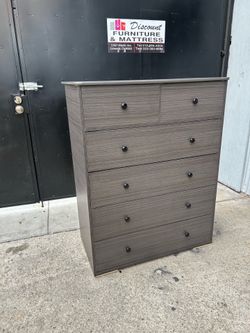 6 Drawers dresser Chest available in different colors