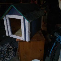 Small Dog/Cat House