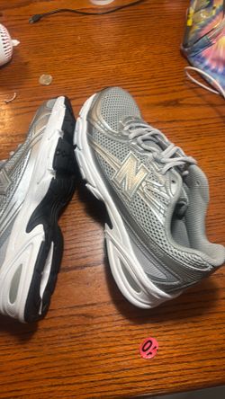 New balance shoes
