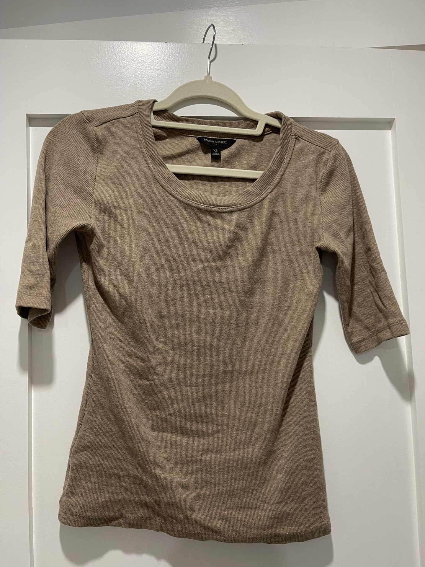 Women’s Banana Republic Shirt Size A