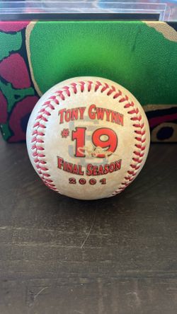 2001 Tony Gwynn Final Season Baseball