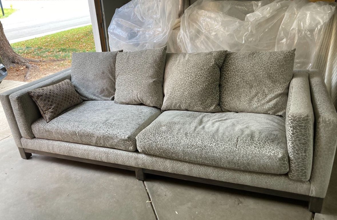 Kravet Couch 100” Cream Patterned
